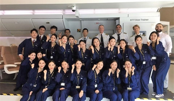 배재대 항공운항과 학생들이 3~8일 아랍에미리트 아부다비에 위치한 세계적 항공사 ‘에티하드’에서 현장실습을 진행하고 있다