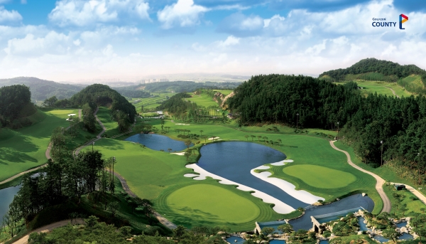 골프장 토탈 서비스 기업 ㈜골프존카운티(대표이사 서상현)가 충청북도 진천군에 있는 ‘크리스탈카운티’의 임차 운영 계약을 체결해 11월 22일(금)부터 새롭게 운영을 시작한다. 사진은 크리스탈카운티 전경.