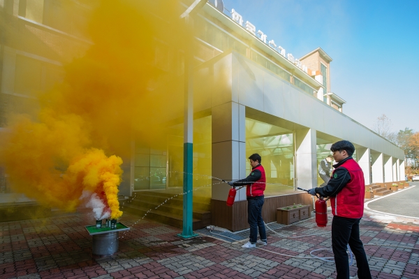22일 대전 본사 사옥에서 전 임직원이 참여한 가운데 대전 전민119안전센터와 2019년 소방합동훈련을 실시