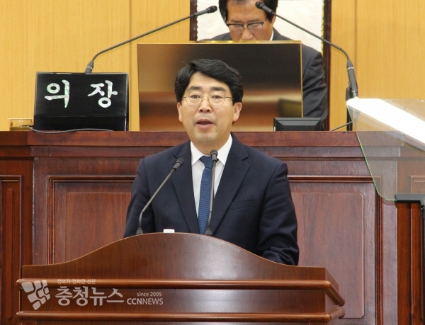 시정연설 하는 맹정호 시장