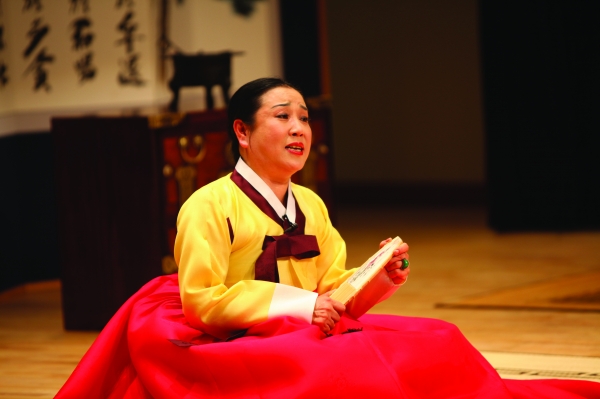 2009년 당시 동초제 춘향가 8시간 완창모습-대전무형문화재전수회관에서