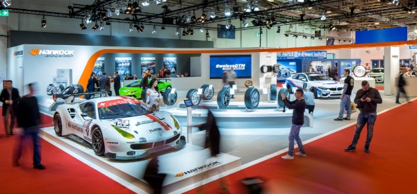 지난 2018 에센모터쇼 한국타이어 부스