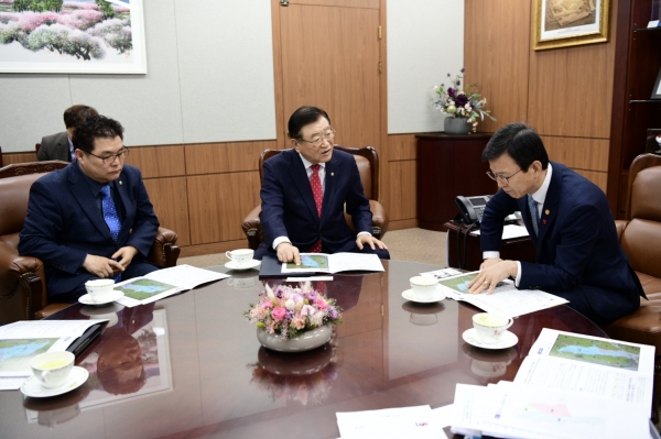 김석환 홍성군수, 해양수산부 방문