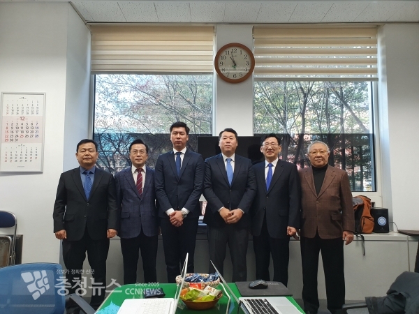 바른미래당 비당권파인 유승민계 '변화와 혁신을 위한 비상행동(이하 변혁)'이 3일 대전시당 창당기획단을 출범했다.