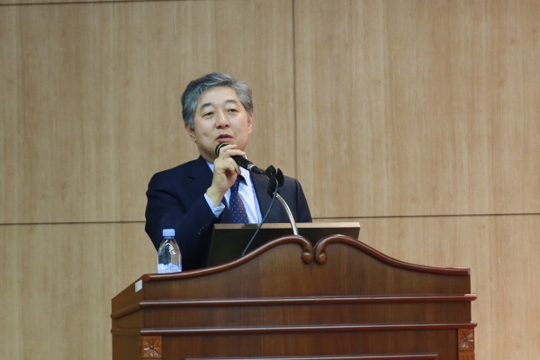 최인석 로봇수술센터장 인사말