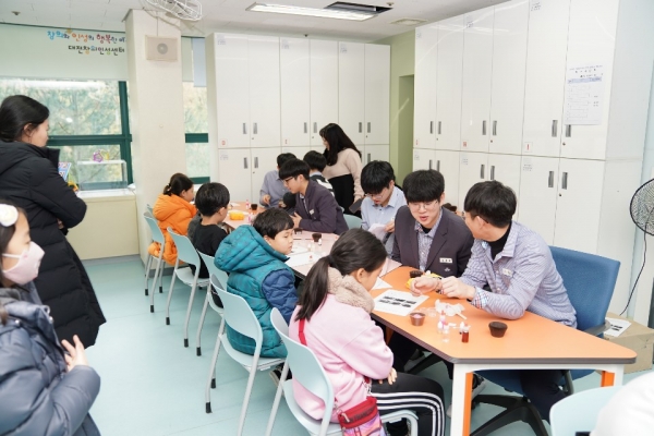 다양한 과학 체험부스 활동 진행