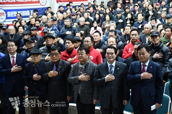 이은권 국회의원 의정보고회 내빈석. (박성효 전 대전시장과 서명석 중구의장, 양홍규 서구을 국회의원 예비후보, 조수연, 조성천 서구갑 국회의원 예비후보가 참석한 모습)