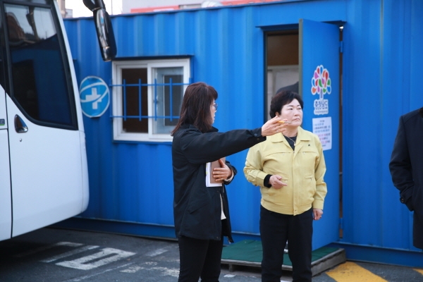 구기수 의장 보건의료원 상황실 방문