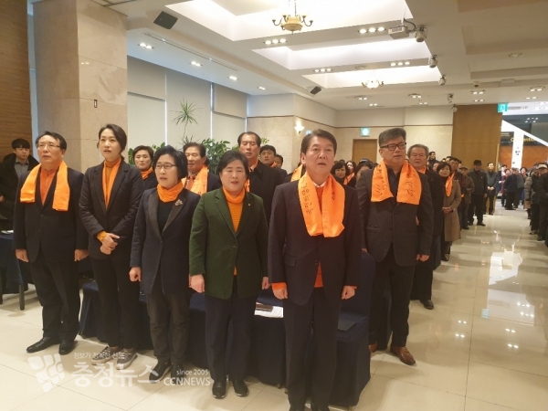 (우측부터) 안철수 국민의당 대표, 신용현, 김삼화, 김수민 국회의원, 한현택 대전시당위원장