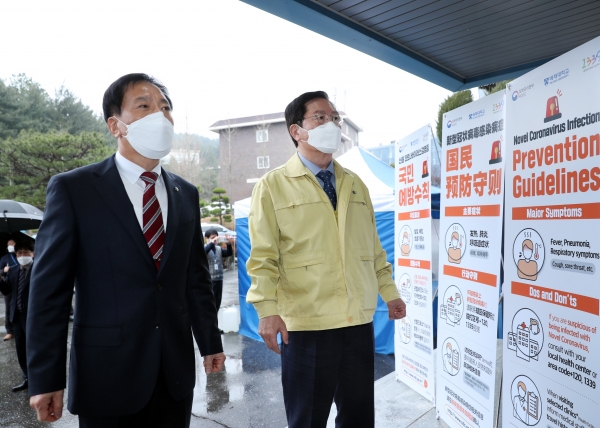 장종태구청장, 배재대 중국유학생 기숙사 방역사항 점검