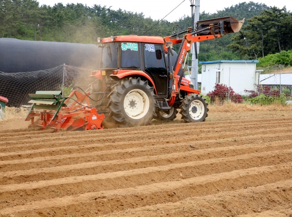 농작업 지원 모습.