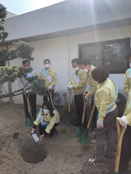 청렴타임캡슐 매설.