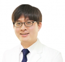 유성선병원 귀코목센터 이비인후과 이창욱 전문의