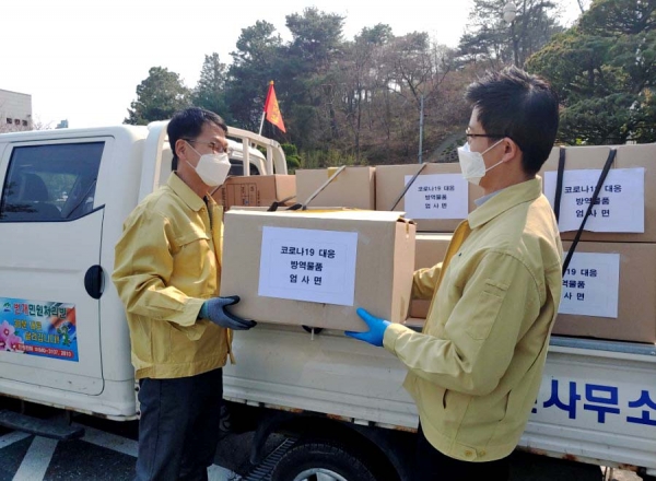 마스크, 소독제 무상배부 모습