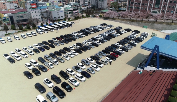 백석대학교와 백석대학교회의 부활주일 맞이 ‘드라이브 인 워십’ 항공 전경..