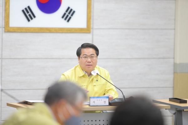 제8차 비상경제대책회의 개최 모습