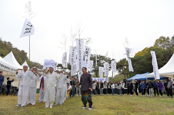 지난해 우금티 추모예술제 추모제례 관련 사진