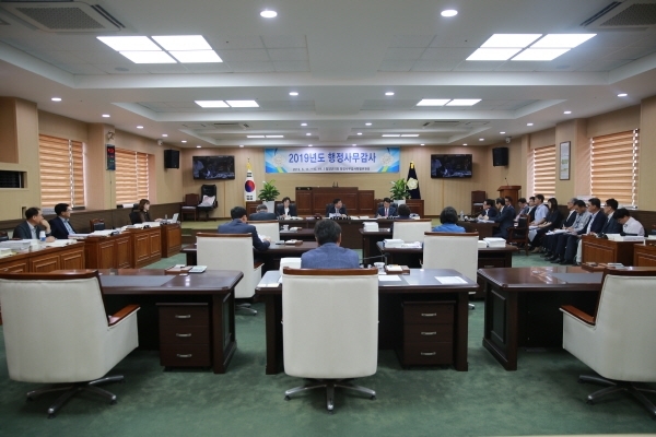 지난해 청양군의회 행정사무감사