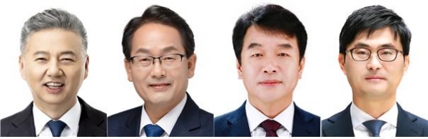 왼쪽부터 홍성국, 강준현, 문진석, 이정문 당선자