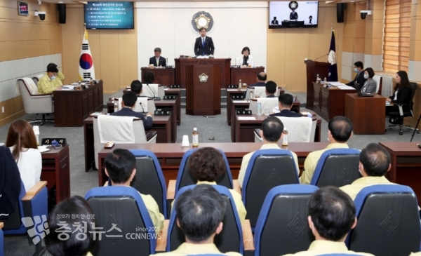 12일 태안군의회 본회의장에서 열린 제268회 임시회