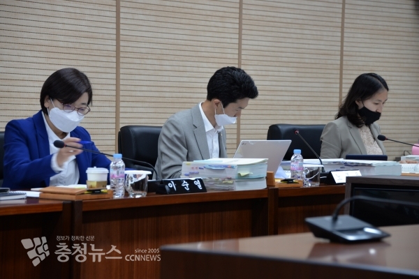 좌로부터 이순열, 노종용, 이윤희 위원