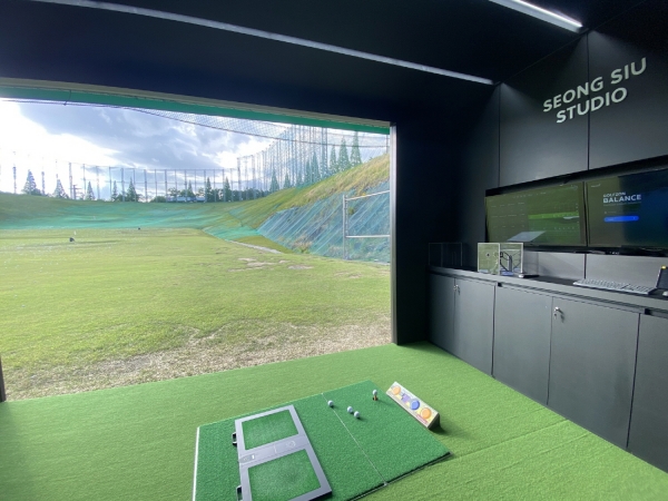 경북 구미시에 위치한 골프존 레드베터아카데미 구미점의 성시우 스튜디오 분석실