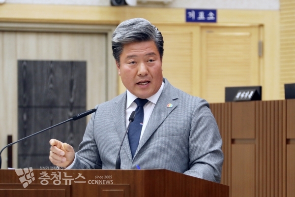 시정질문 하는 차성호 세종시의회 의원