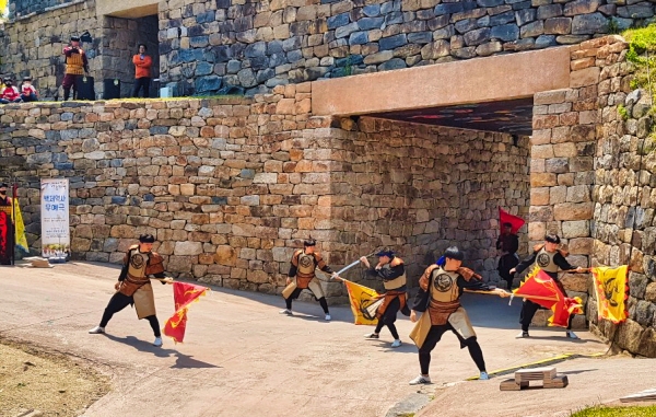 백제 어울마당 모습