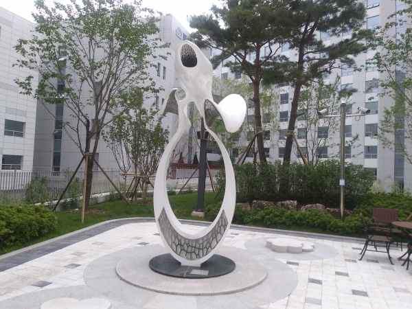 하얀소나무 작품