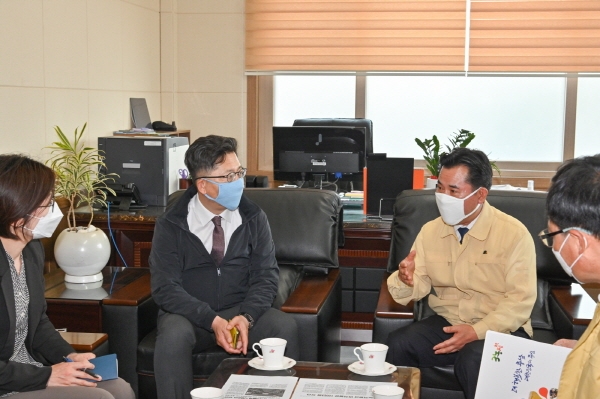 지난달 12일 김현수 농림축산식품부 장관 건의 장면