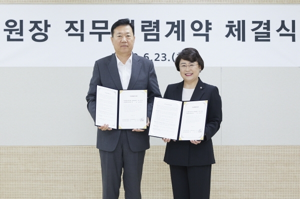 김선민 신임 심사평가원장 직무청렴계약 체결