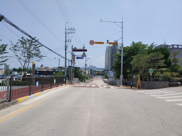 천도초교 무인단속카메라