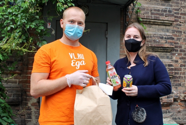 극동러시아 음식배달앱 이용객 K-음료 증정사진