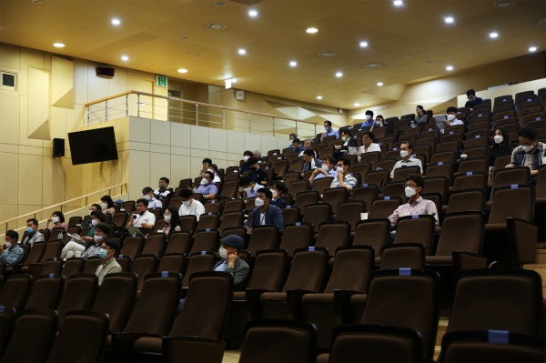 30일 한남대 56주년기념관 서의필홀에서 ‘2020학년도 공공기관 취업을 위한 교수 NCS 교육’이 열렸다