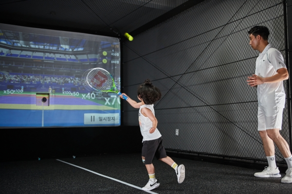 뉴딘콘텐츠의 스크린테니스 시뮬레이터 ‘테니스팟’