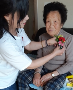 지난 어버이날 노인돌봄 서비스 진행