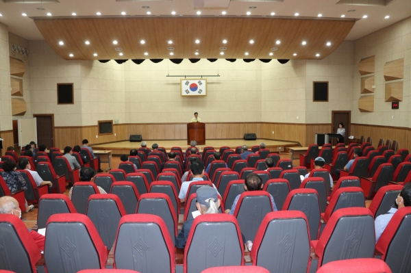 부여군 농업회의소 대의원 대회 장면