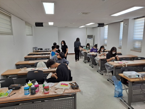 청소년자원봉사 안녕V-교실 운영 장면