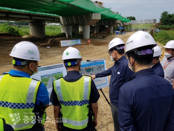 이문기 행복청장, 월암교 현장점검 나서