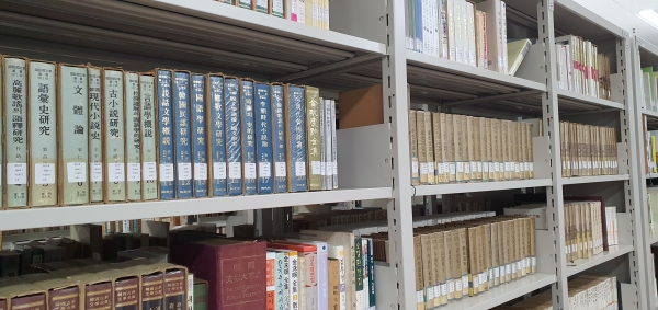 대전문학관 수장고 모습