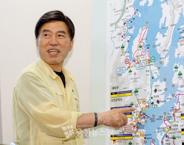 황인호 대전 동구청장, 충청뉴스 인터뷰 모습. /조민영 기자