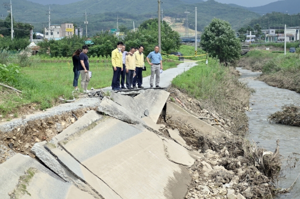 김정섭 시장 수해지역 현장방문(반포면 마암리)