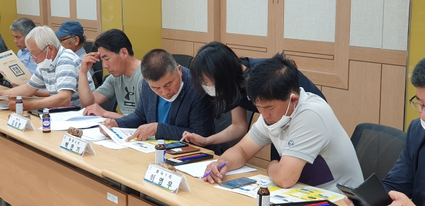 대산읍에서 이장대상 시SNS 사용방법 실습 모습