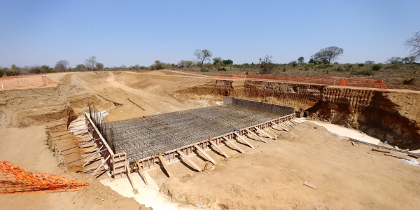 간선용수로 횡단구조물 설치 모습