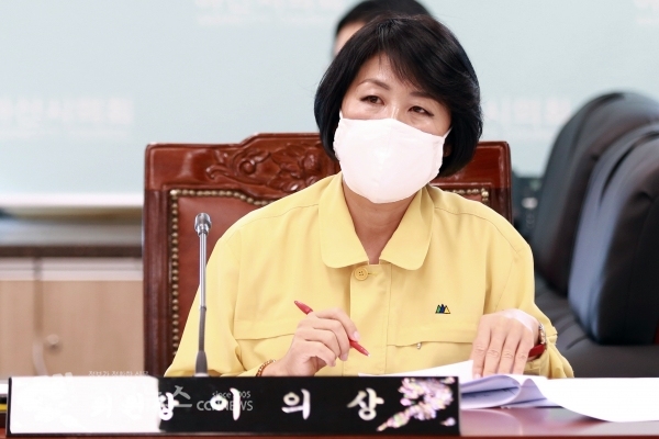 이의상 의원이 '아산시 부동산가격공시위원회 조례 일부개정 조례안'을 발의하고 취지를 설명하고 있다.