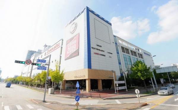 홈플러스 대전 둔산점.