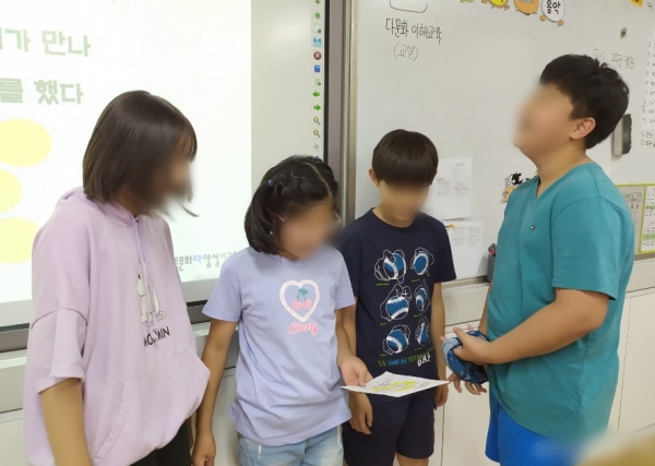 지난해 학교로 찾아가는 다문화 이해교육 모습.