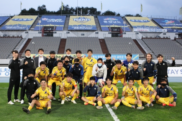 충남아산축구단 모습