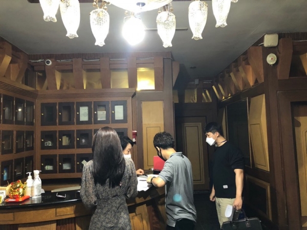 코로나 방역수칙 이행 점검 모습