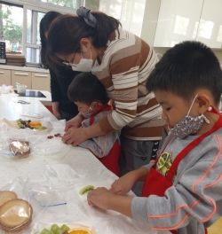 누리꿈사랑 그룹 활동 모습.